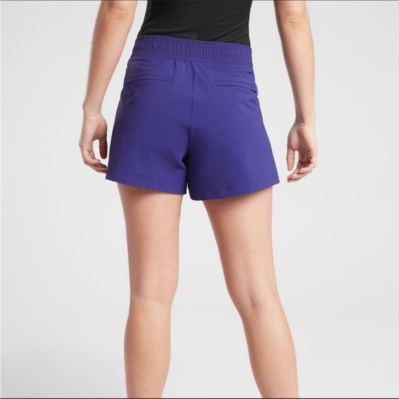 Athleta Brooklyn Textured Shorts, Size 4 - Picture 2 of 2